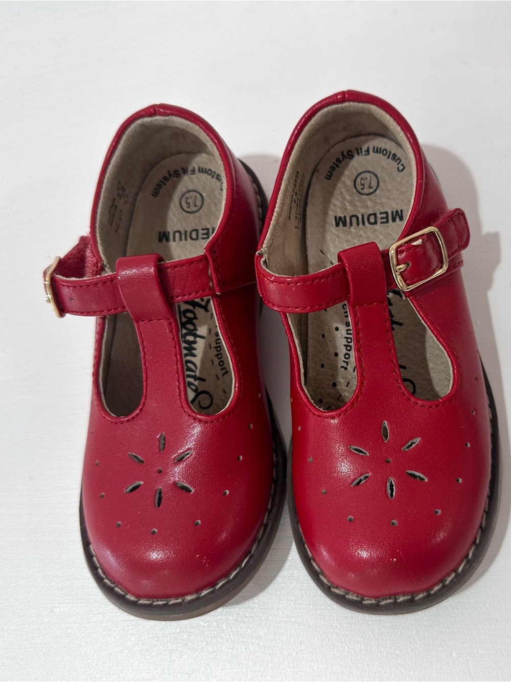 Footmates red sherry Mary Jane shoes size 7.5 VGUC